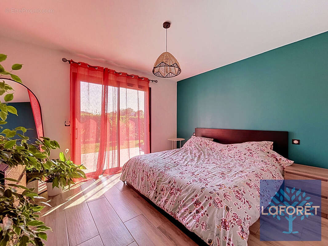 Maison de plain-pied 123 m² avec terrain 896 m² - photo 6