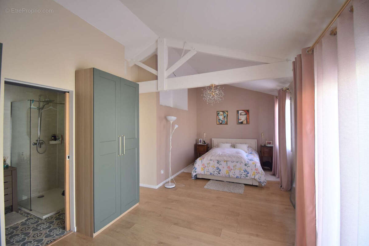 Maison à AIGREFEUILLE-SUR-MAINE