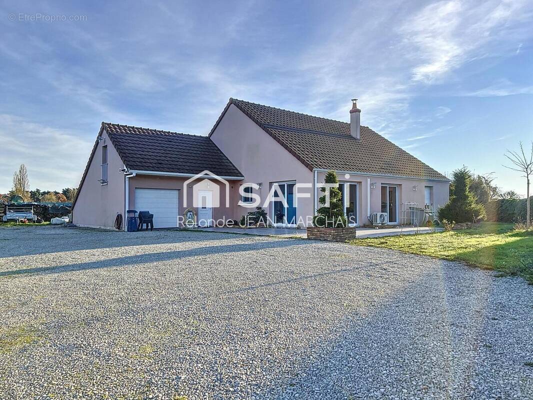 Photo 1 - Maison à LES BORDES