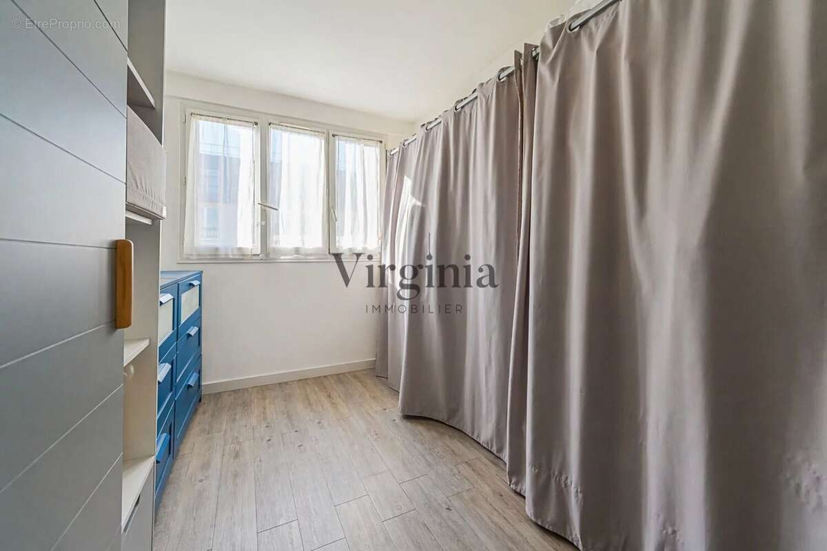 Appartement à CHARENTON-LE-PONT