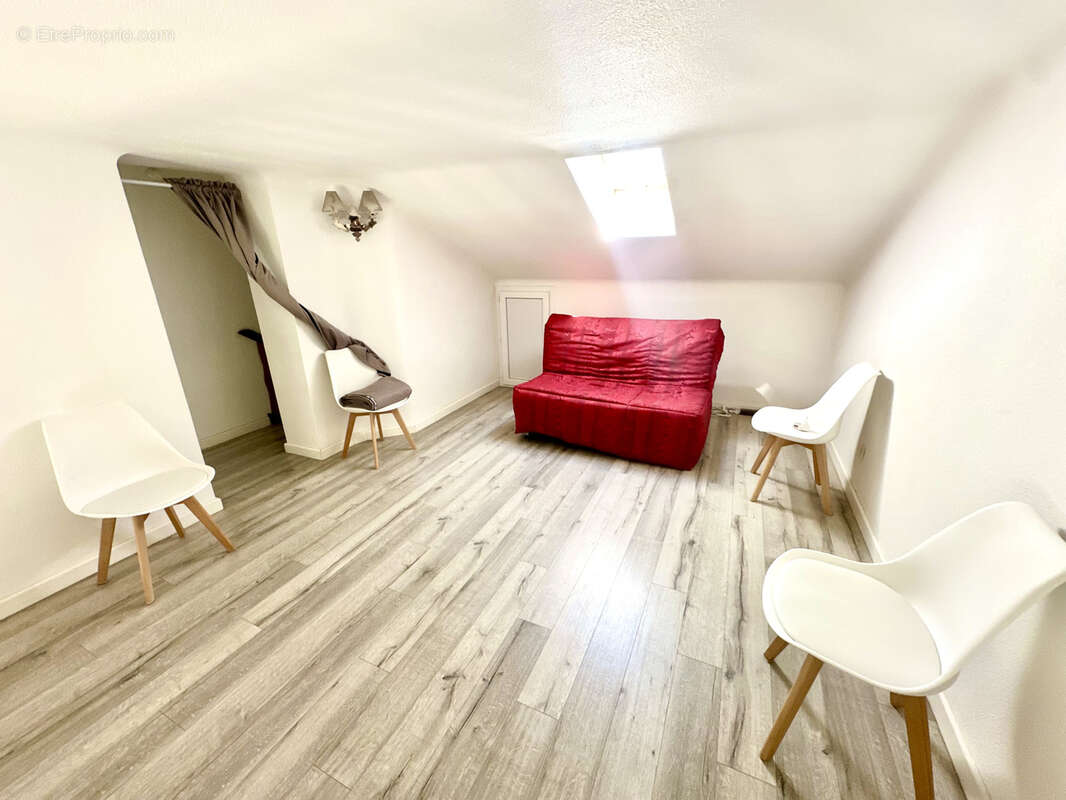 Appartement à MAUGUIO