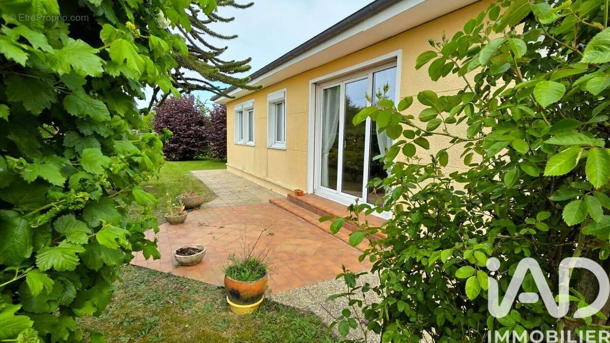 Photo 1 - Maison à LONGUERUE
