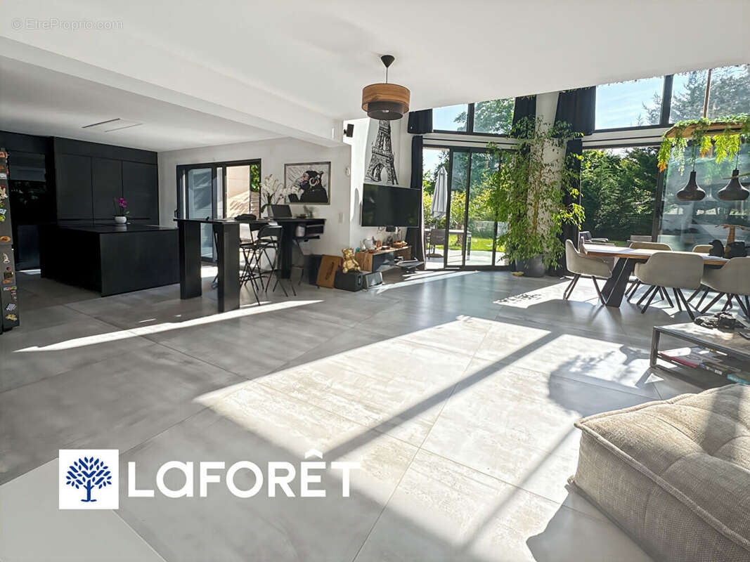 Maison à MORSANG-SUR-ORGE