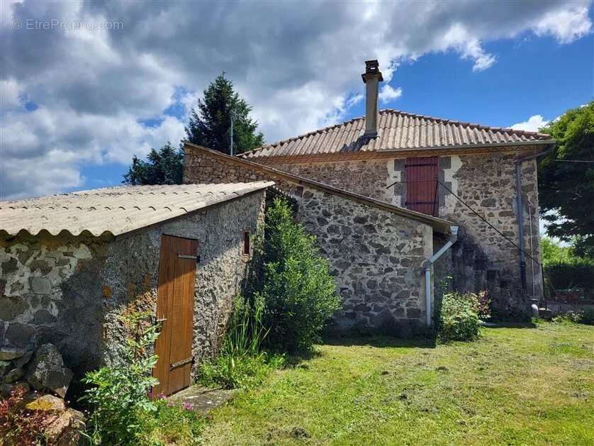 Maison à BUSSIERE-POITEVINE