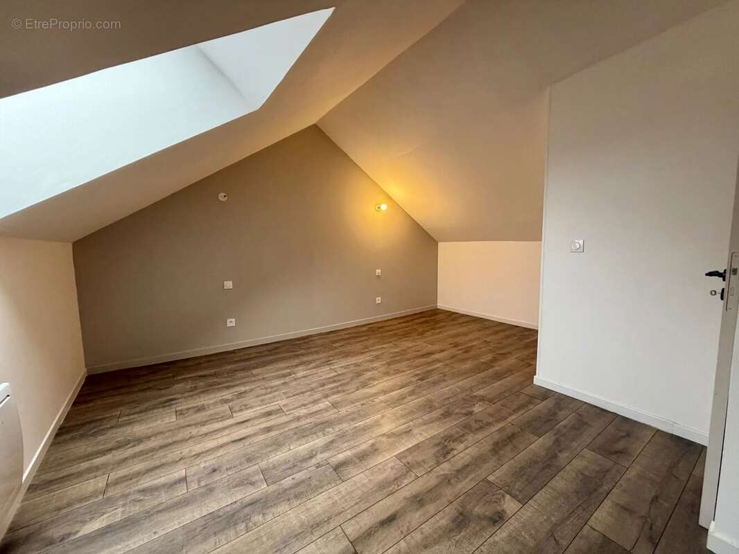 Maison à DUN-LES-PLACES