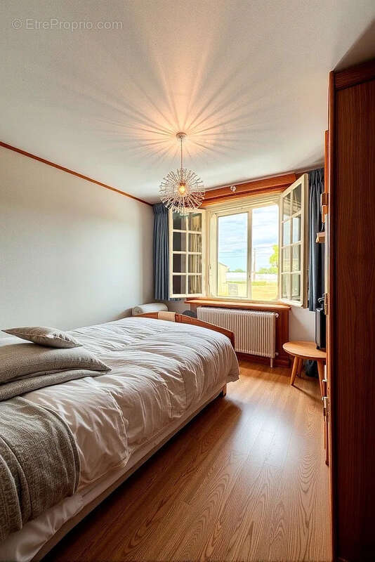 Maison à LA MENITRE