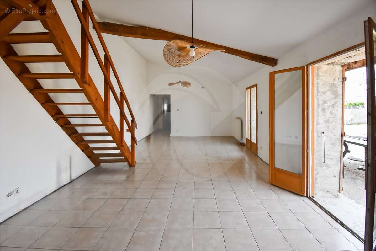 Maison à MONTECH