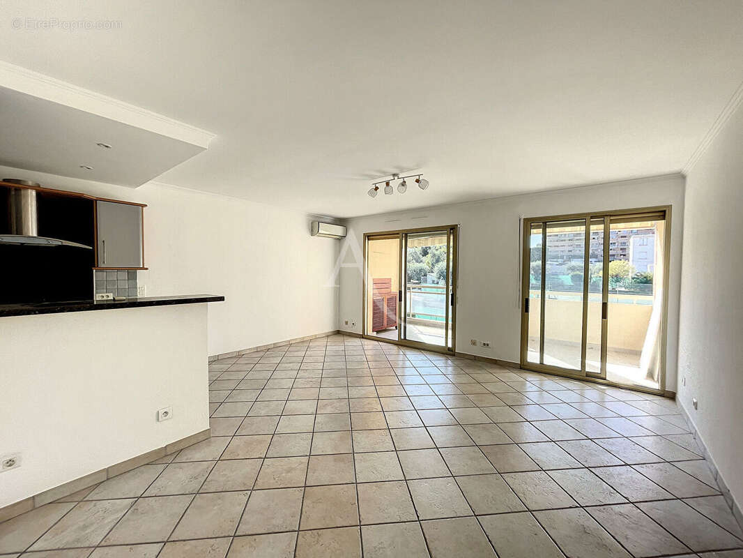 Appartement à LE CANNET