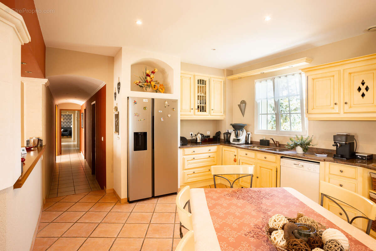 Maison à BARBEZIEUX-SAINT-HILAIRE