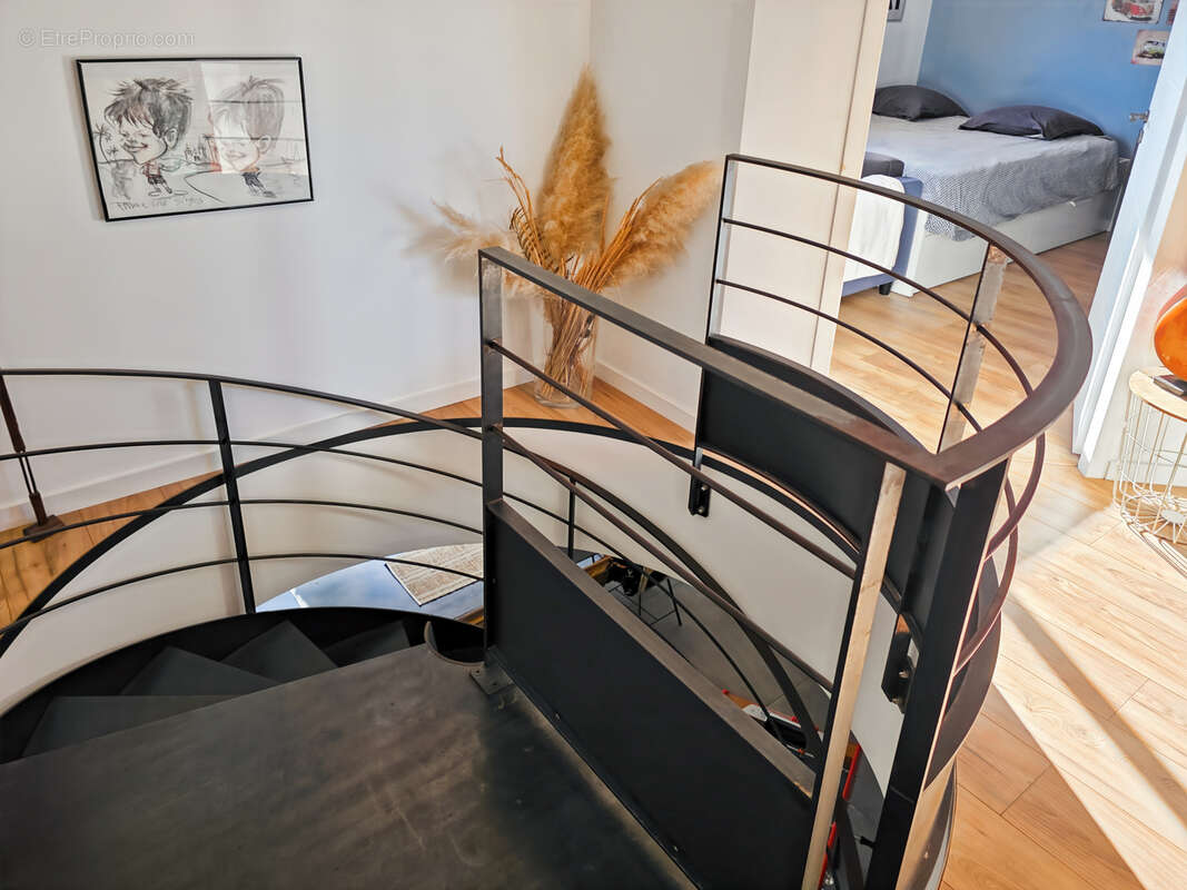 Villa contemporaine avec 5 chambres et piscine. - photo 19