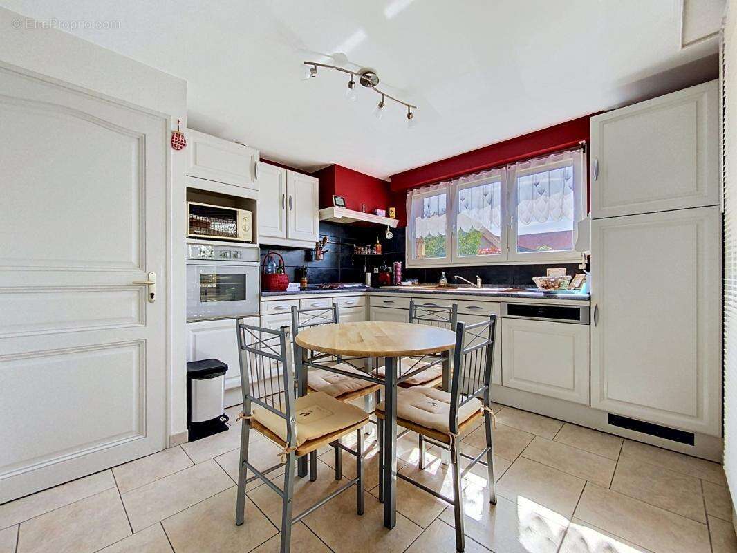 Maison à HOUPLINES