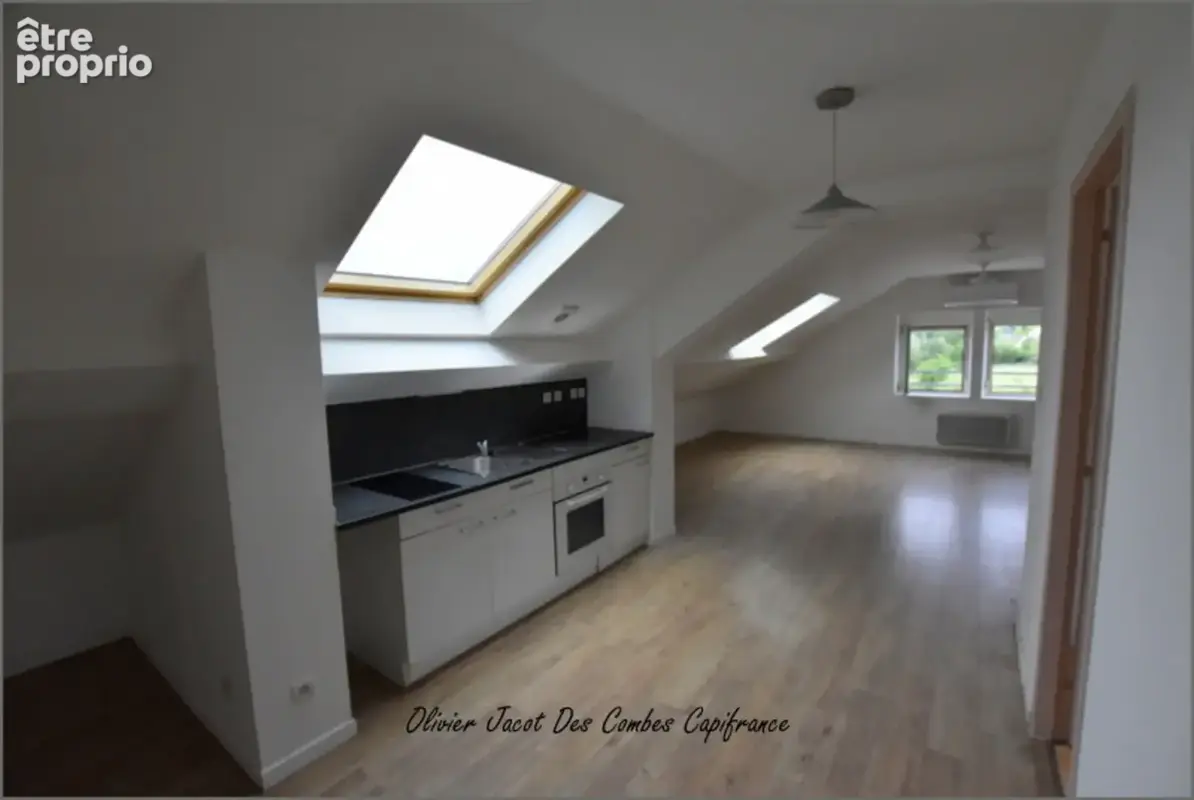 Appartement à vendre 3 pièces FESCHES LE CHATEL (25) - photo 1