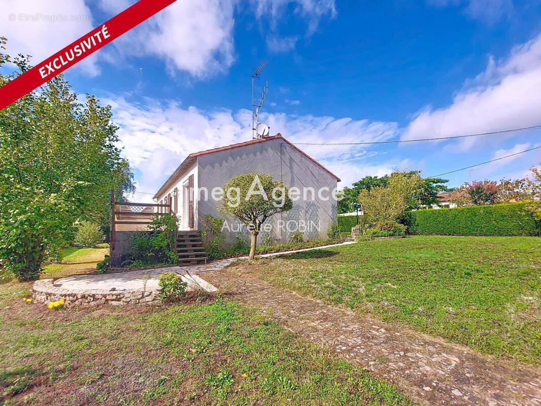 Maison à NUEIL-LES-AUBIERS