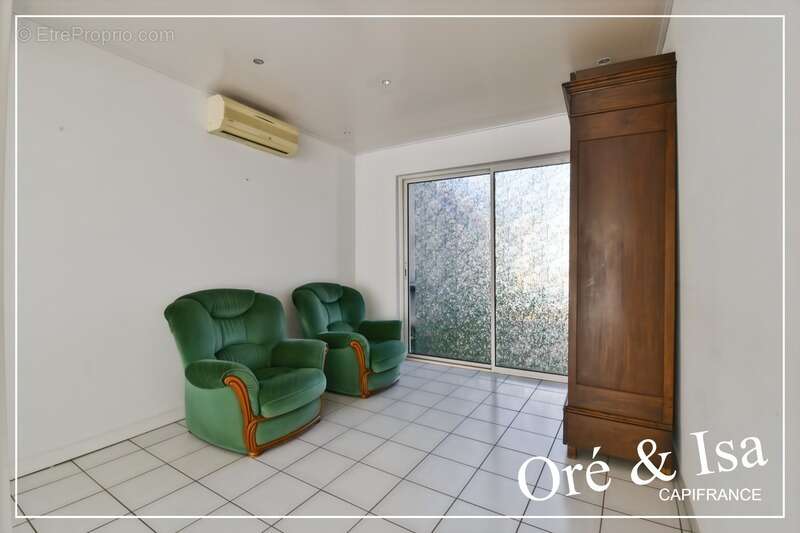 Investissement locatif ou implantation professionnelle : une opportunité à saisir ! à vendre CULAN (18) - photo 10