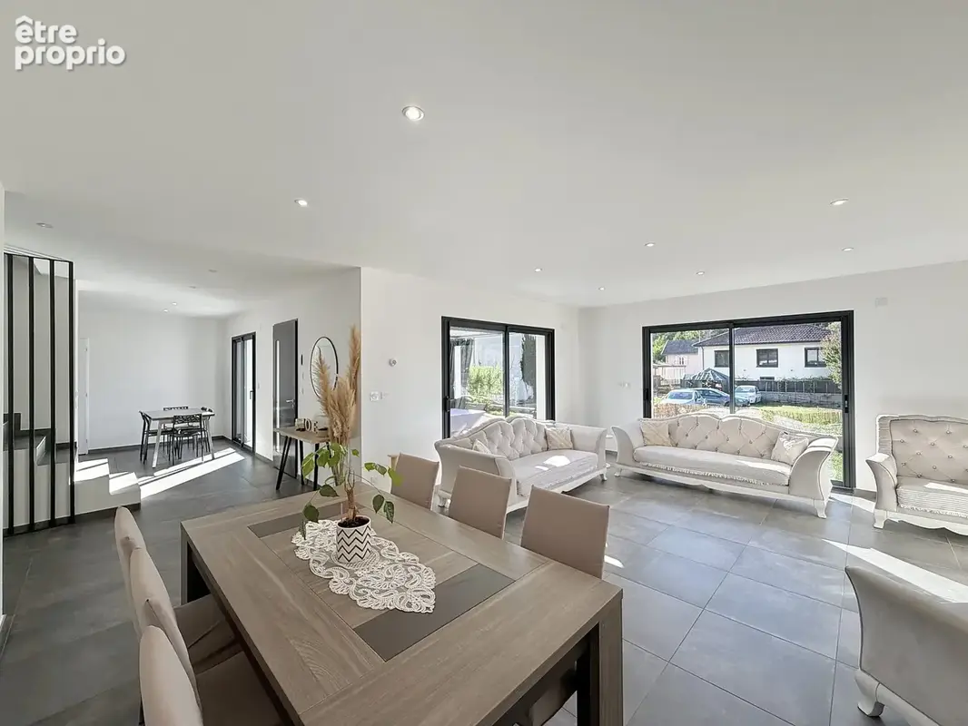 Maison 150 m² à Pont-De-Cheruy  - photo 3