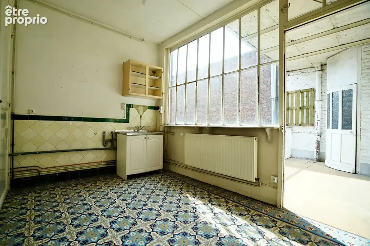 Appartement 323 m² à Lille  - photo 4