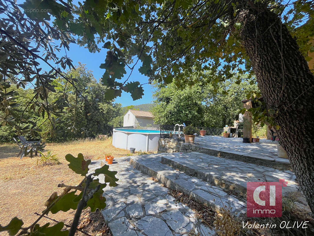 Maison La Roquebrussanne 5 pièces 144 m2 - Piscine et Garage - photo 15