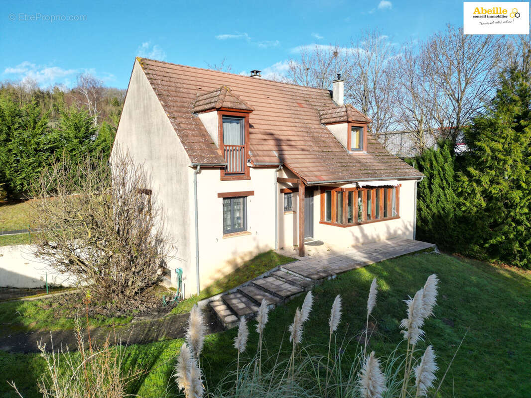 Maison à ROINVILLE