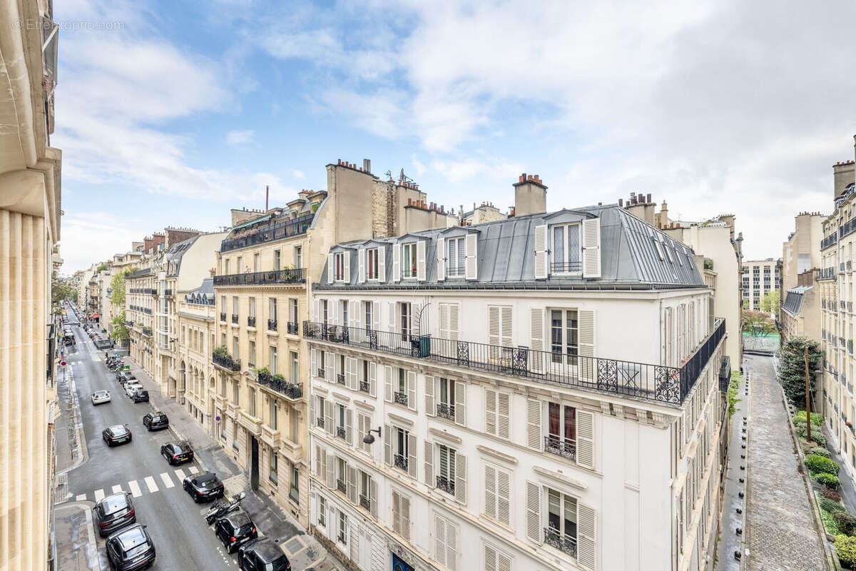 Photo 2 - Appartement à PARIS-16E