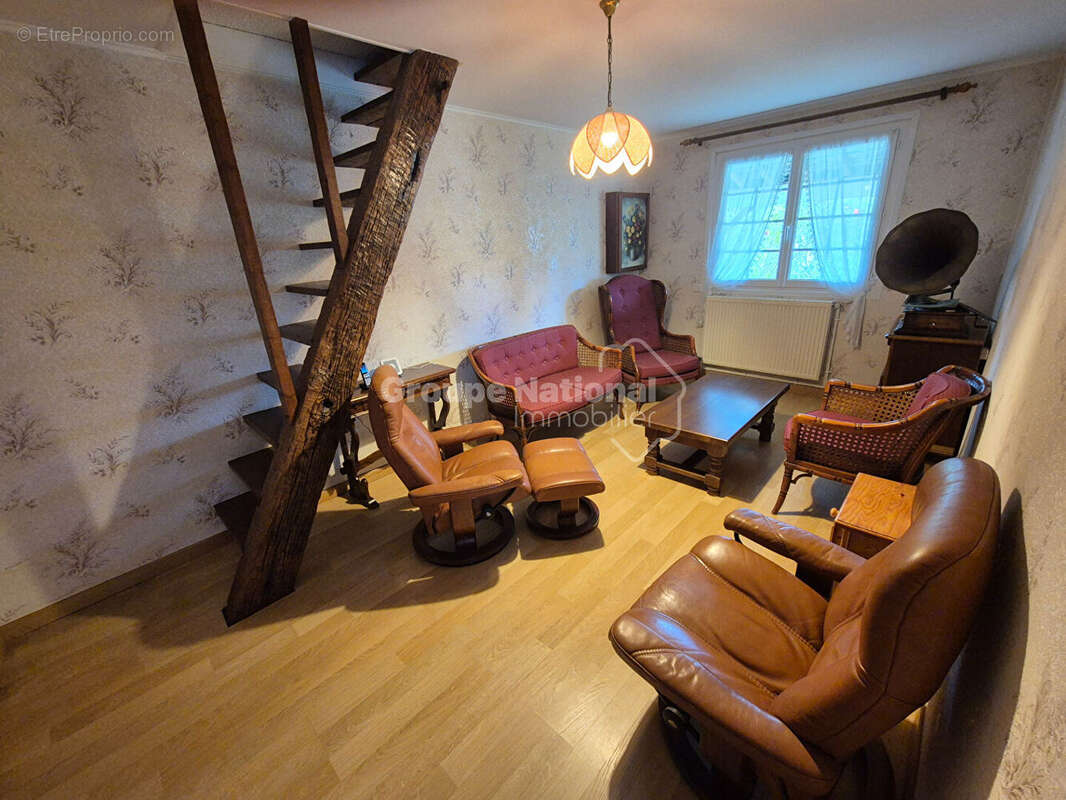 Maison à AMBLAINVILLE