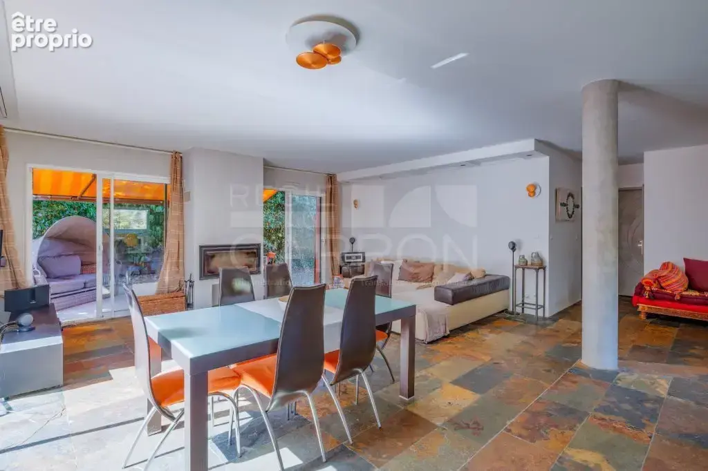 Maison familiale de 155 m² habitables avec 6 chambres et jardin paysagé - photo 5
