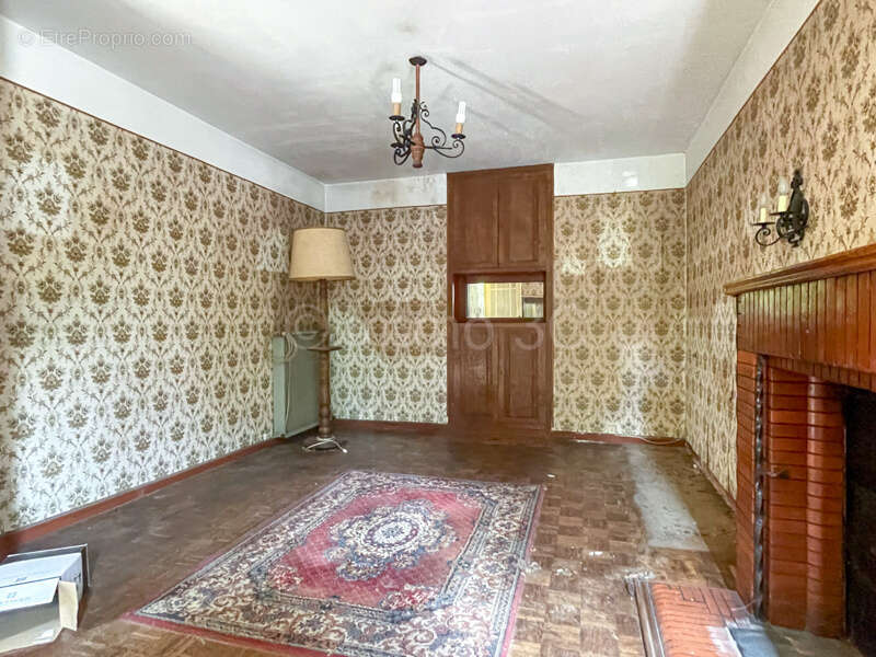 Maison à SAUZE-VAUSSAIS