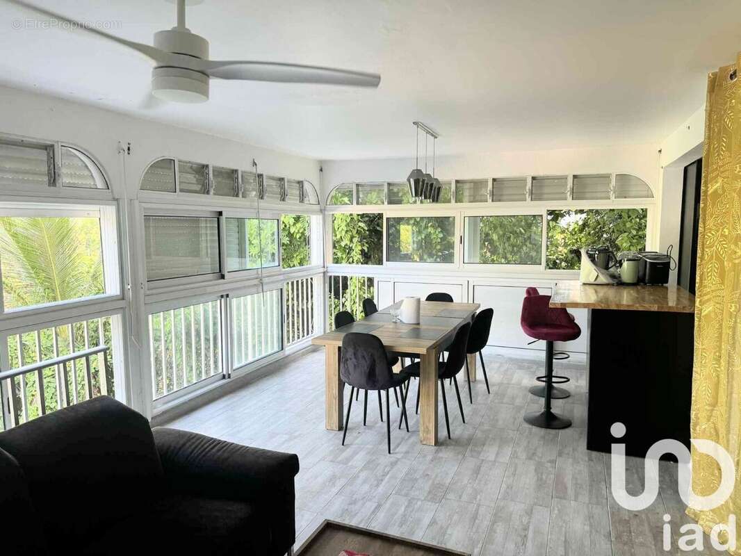 Photo 6 - Maison à LES ABYMES