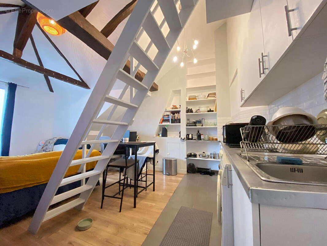 Appartement à PARIS-19E