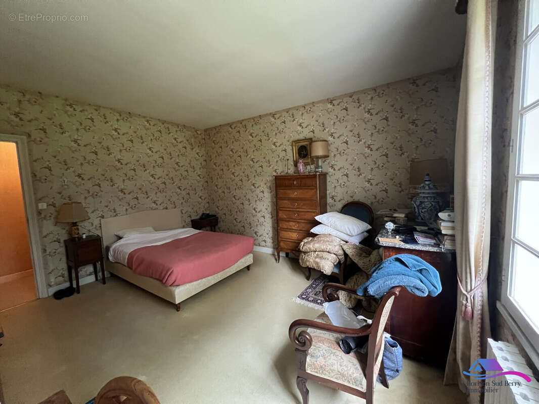 chambre 2 - Maison à CULAN