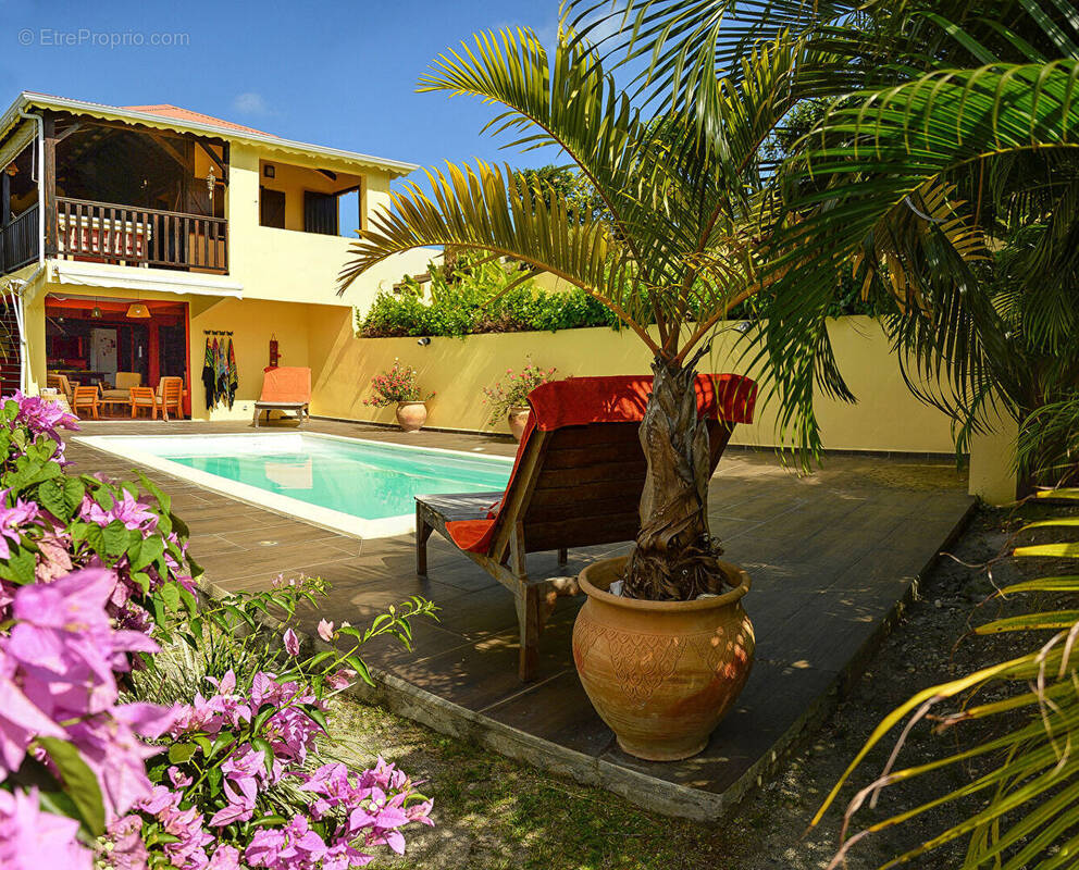 Maison à GRAND-BOURG