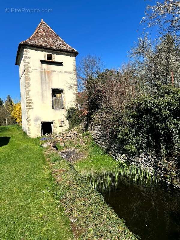 Maison à PRECY-SOUS-THIL