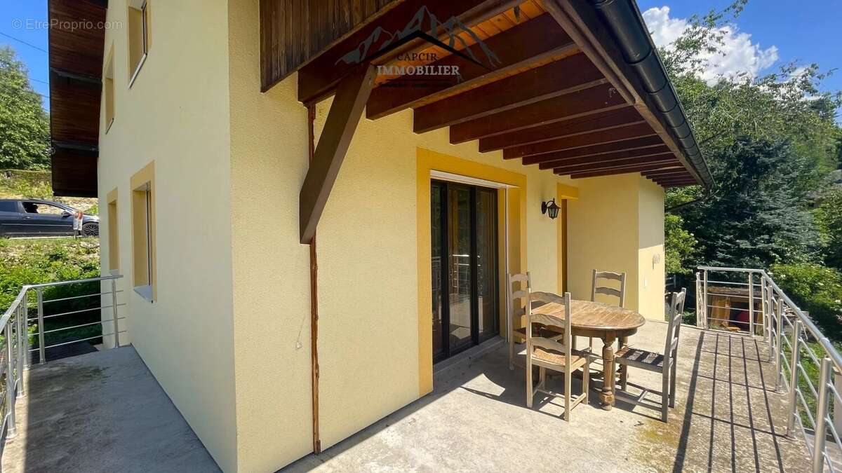 Maison 4 faces avec jardin - QUERIGUT - photo 26