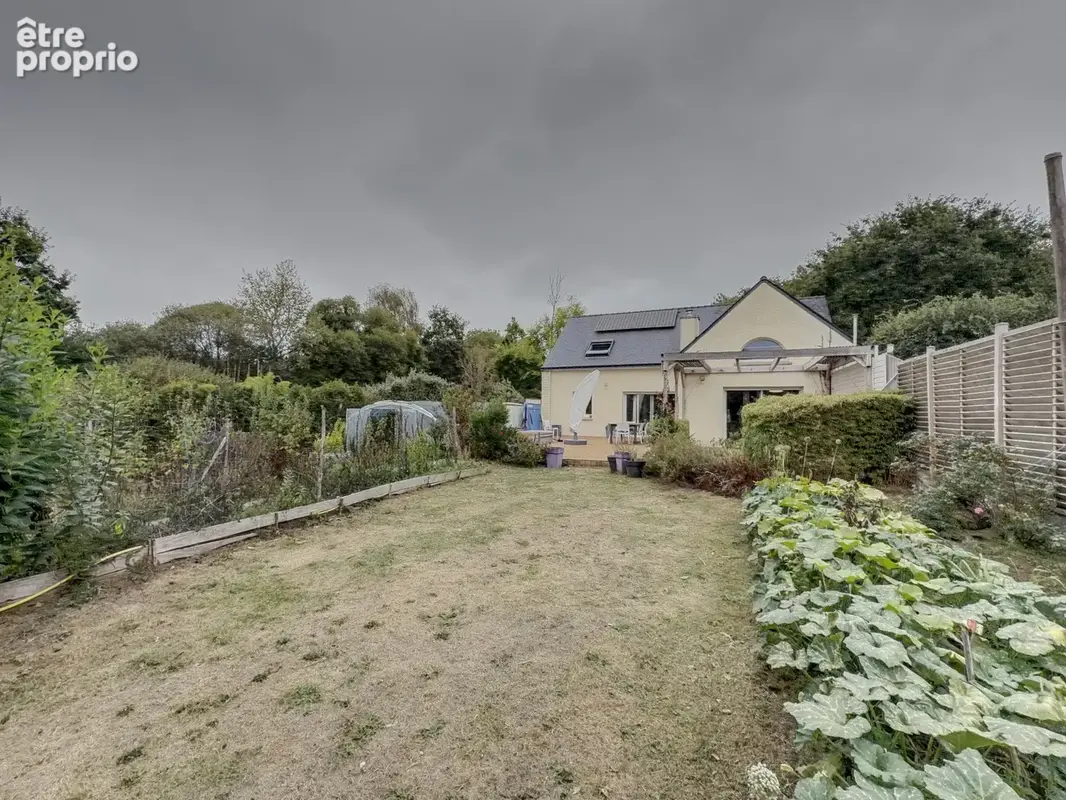 Maison 170 m2 avec jardin et spa proche centre-bourg** - photo 11