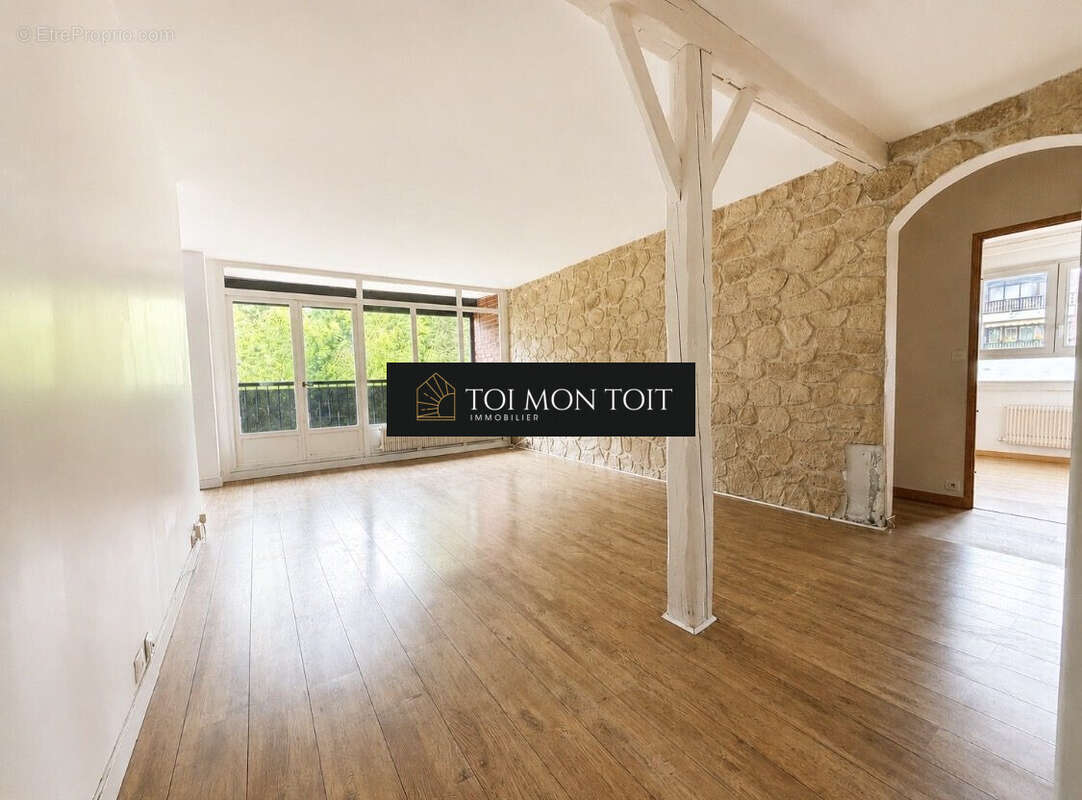 Appartement à SURVILLIERS