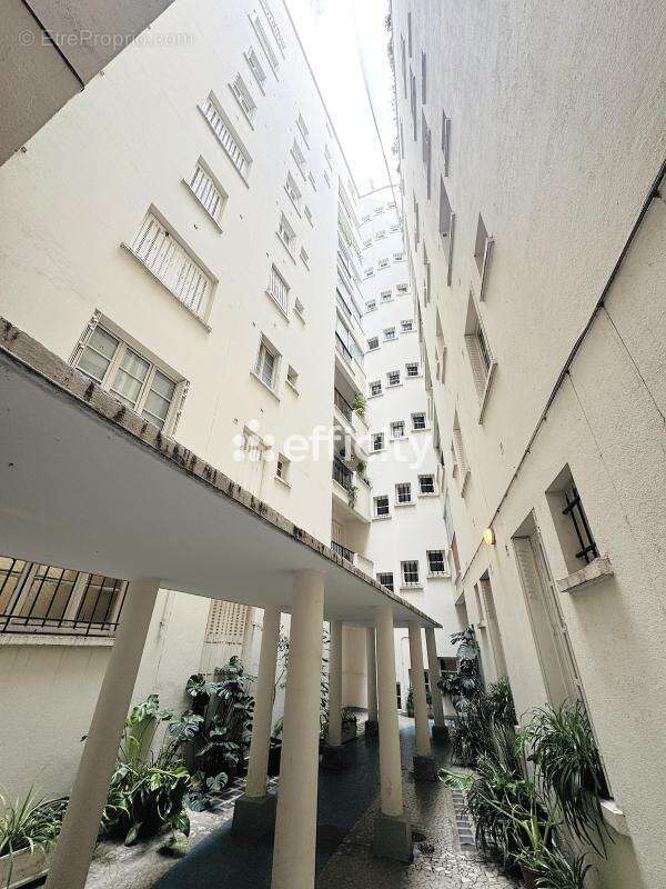 Appartement à PARIS-12E