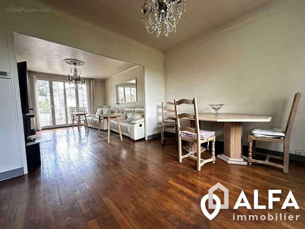 Maison à SAINT-GRATIEN