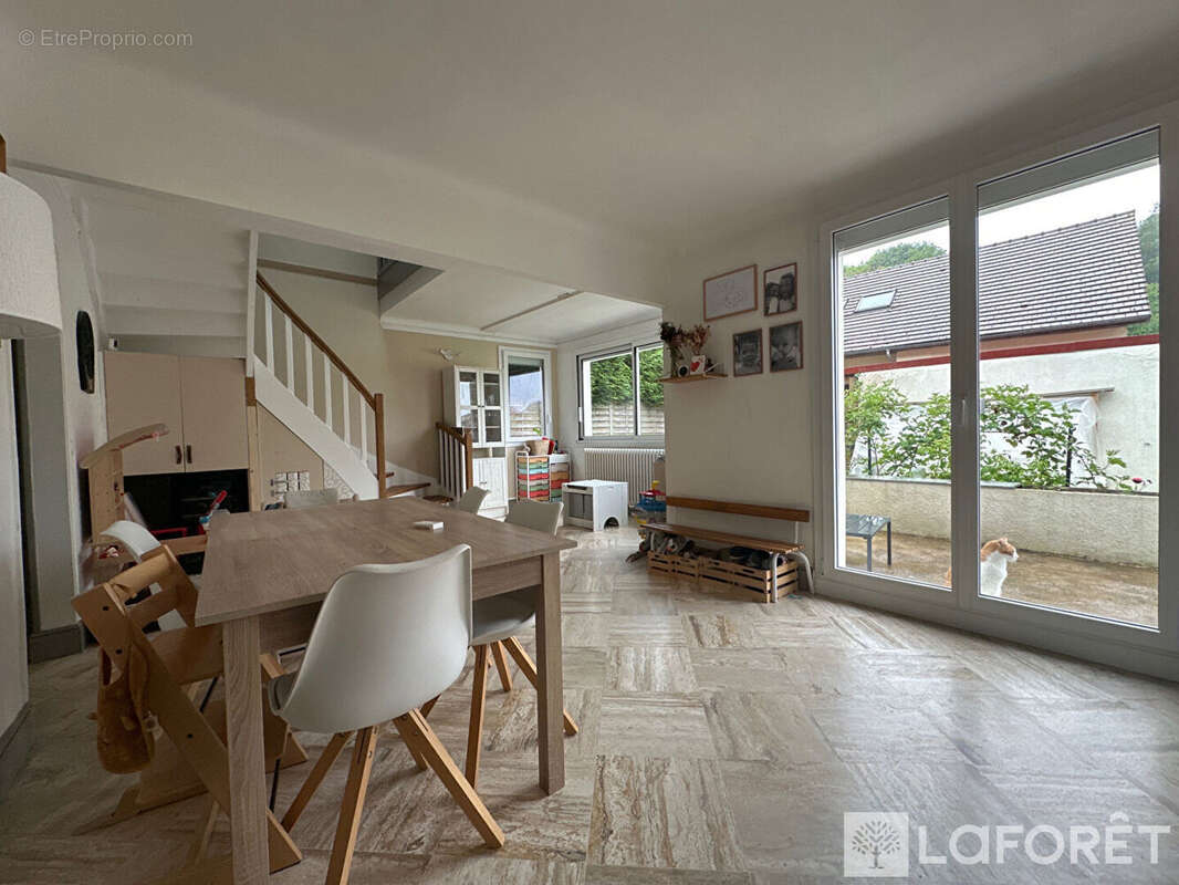 Maison à GIF-SUR-YVETTE