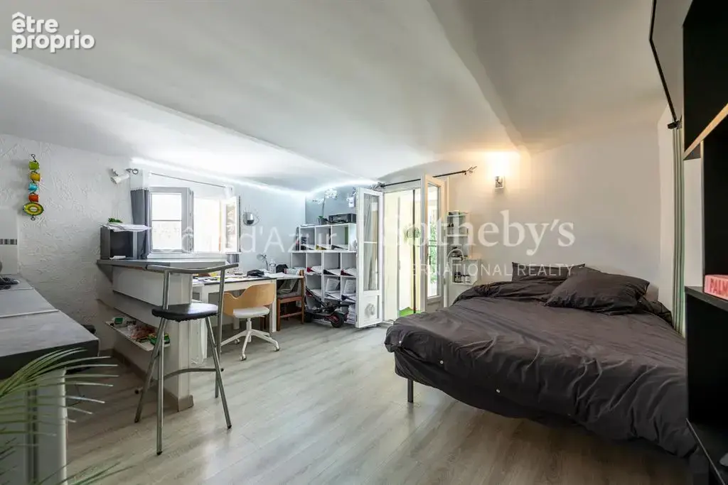 Rare, Nice quartier des Poètes, maison avec jardin, garage et fort potentiel locatif. - photo 13