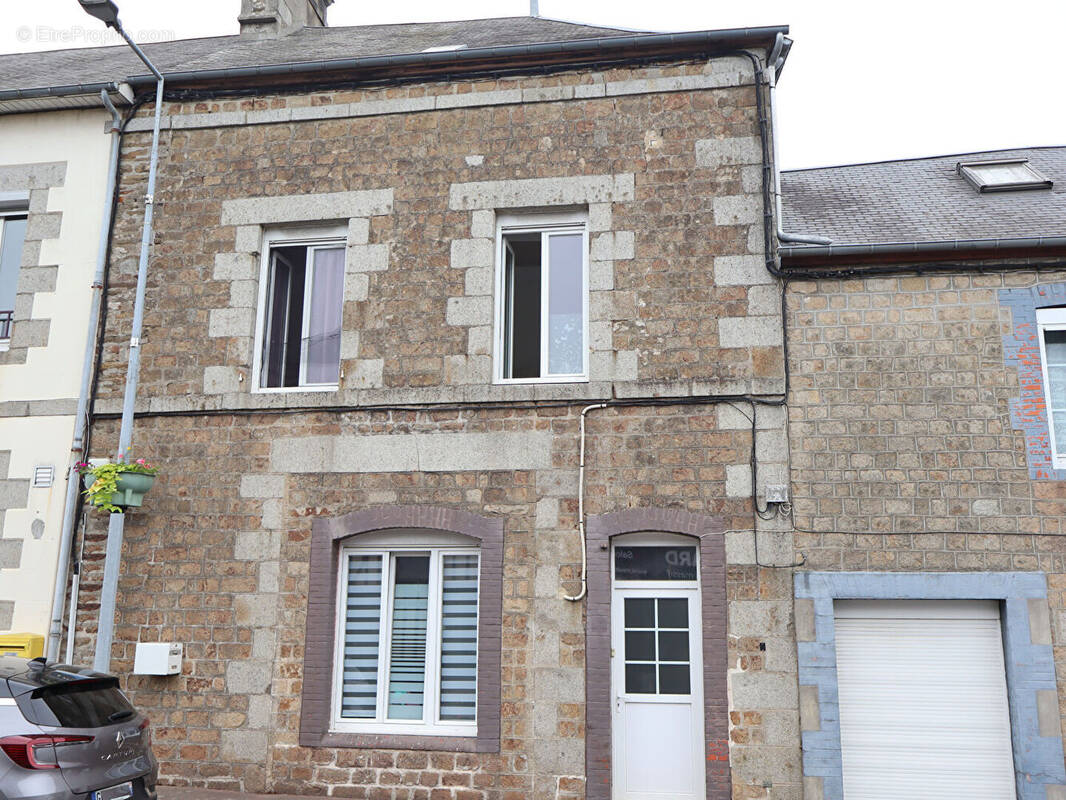 Maison à LE TEILLEUL