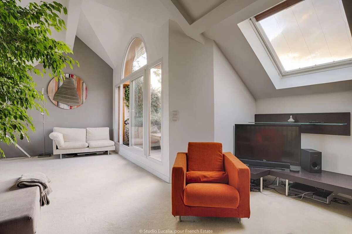 Appartement à SURESNES