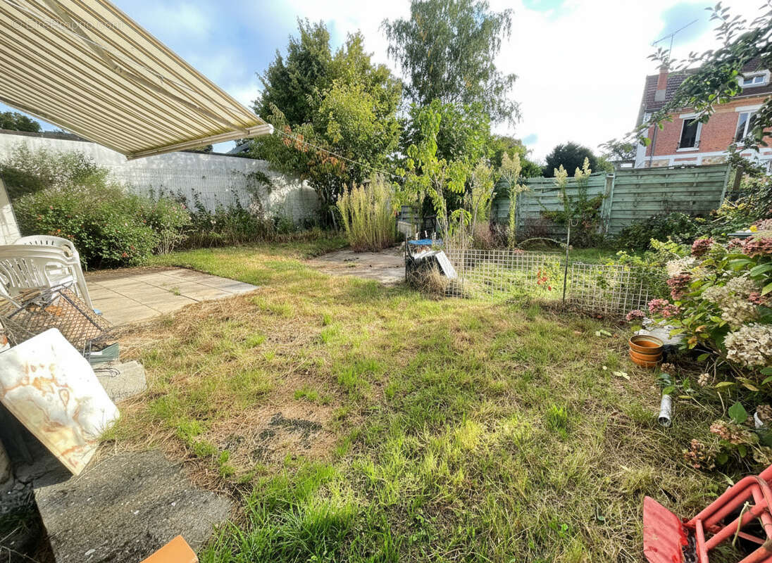 Maison à VERRIERES-LE-BUISSON