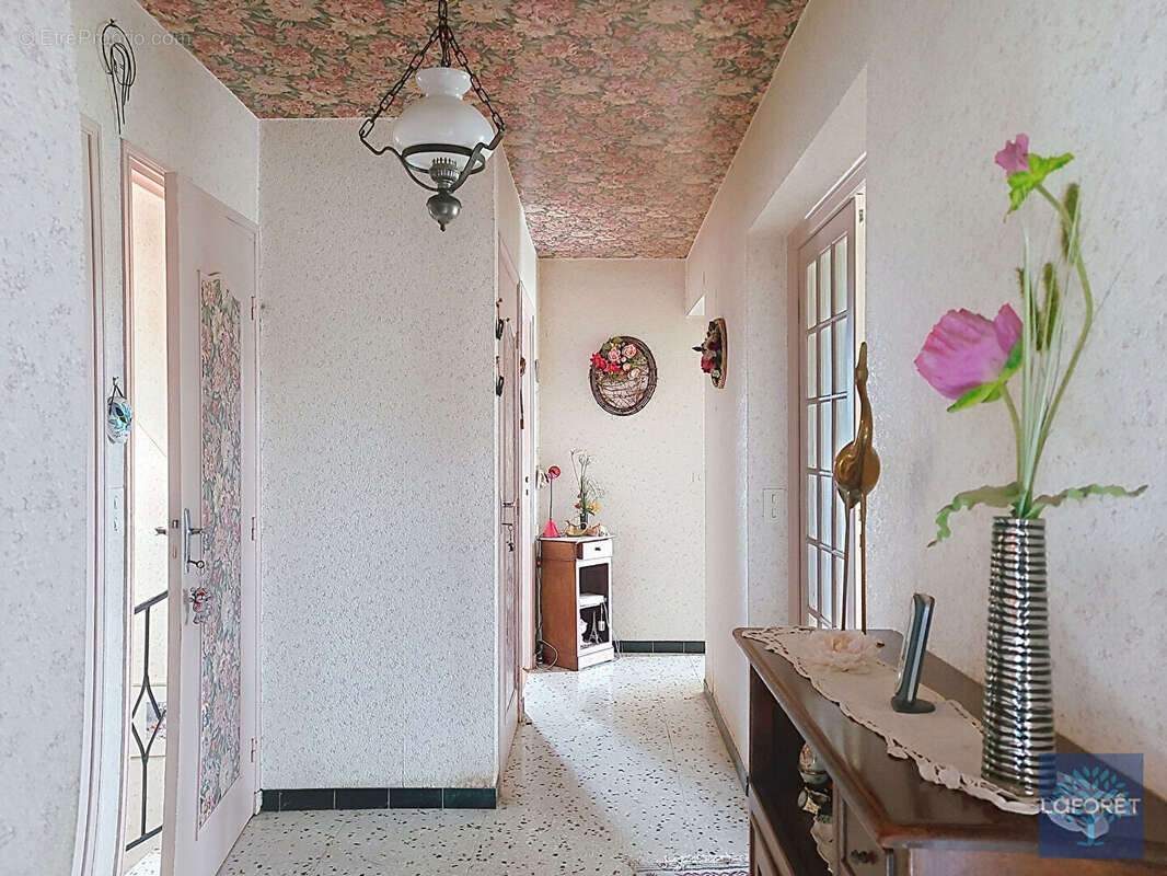 Maison à COSTAROS