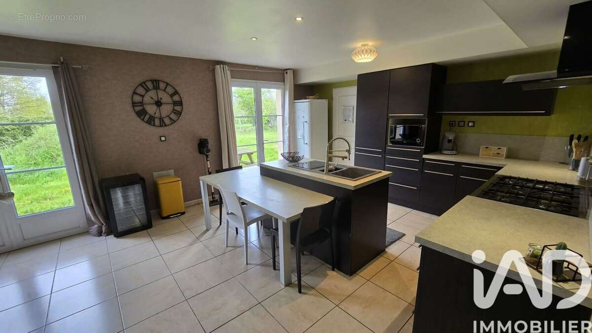 Maison 209 m² à Vernon  - photo 6