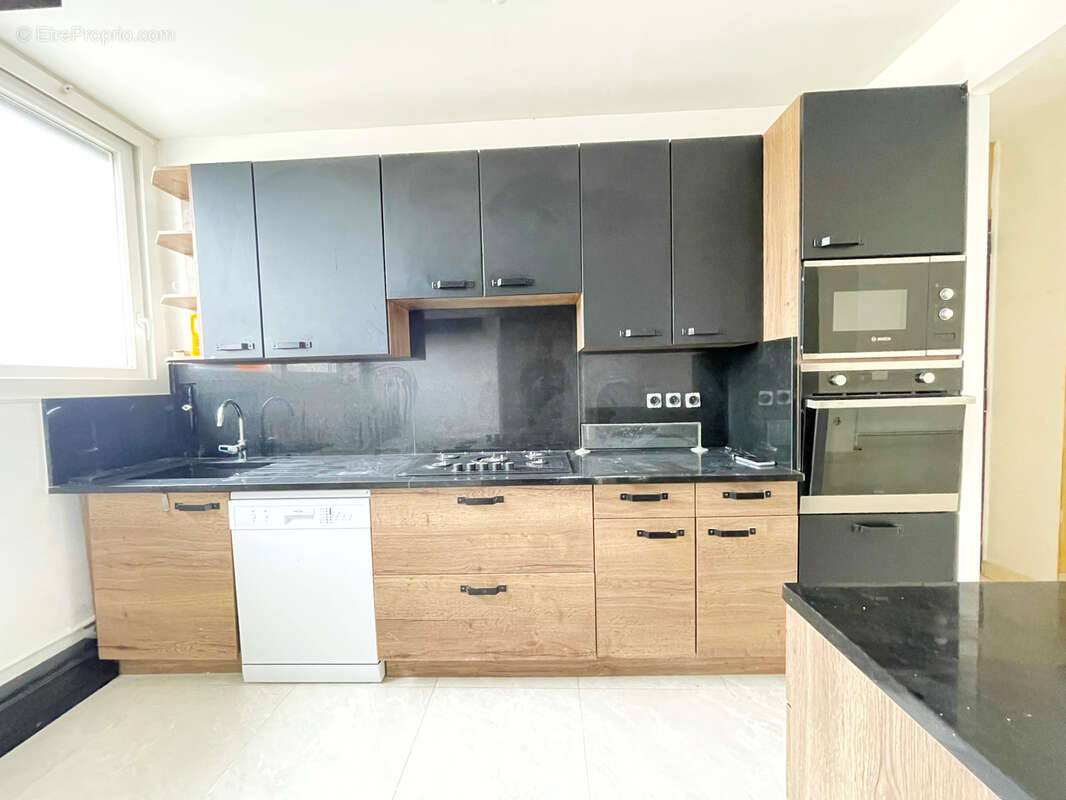 Appartement à OULLINS