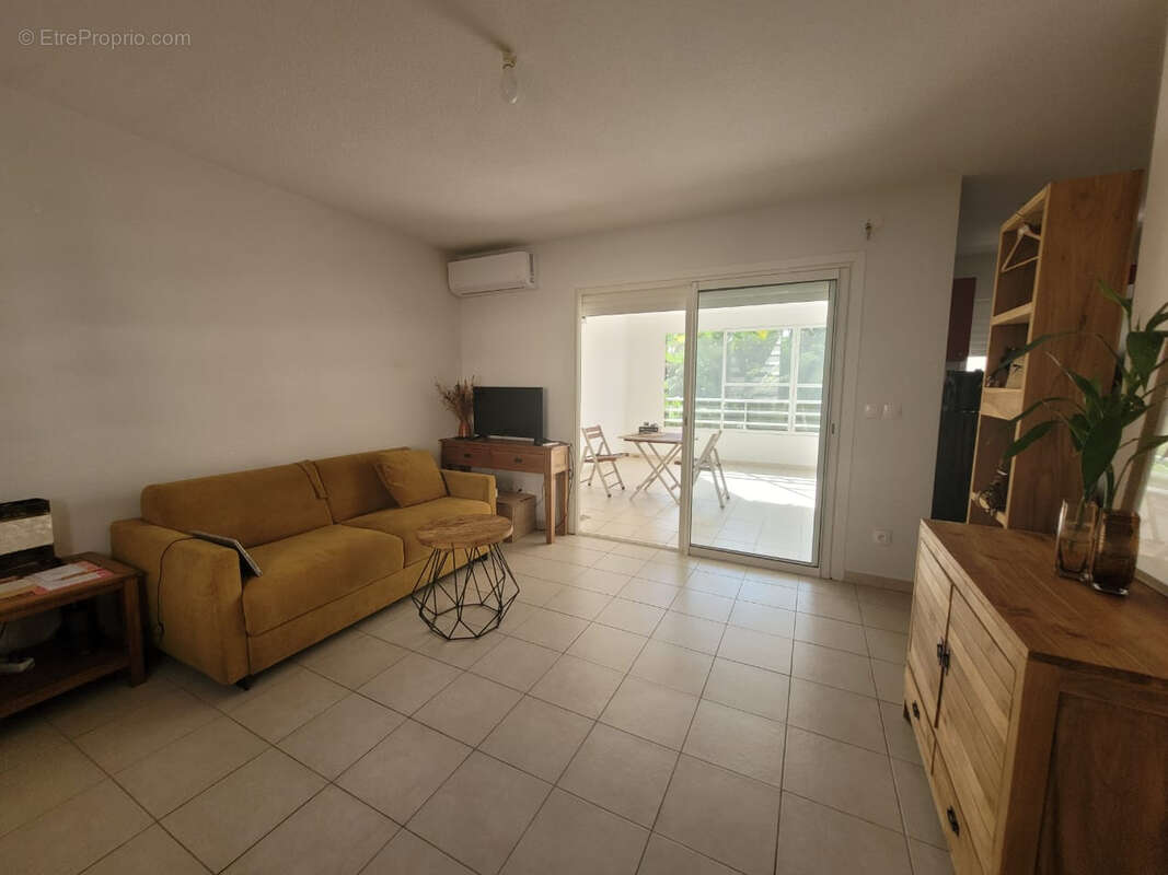 Appartement à BAIE-MAHAULT