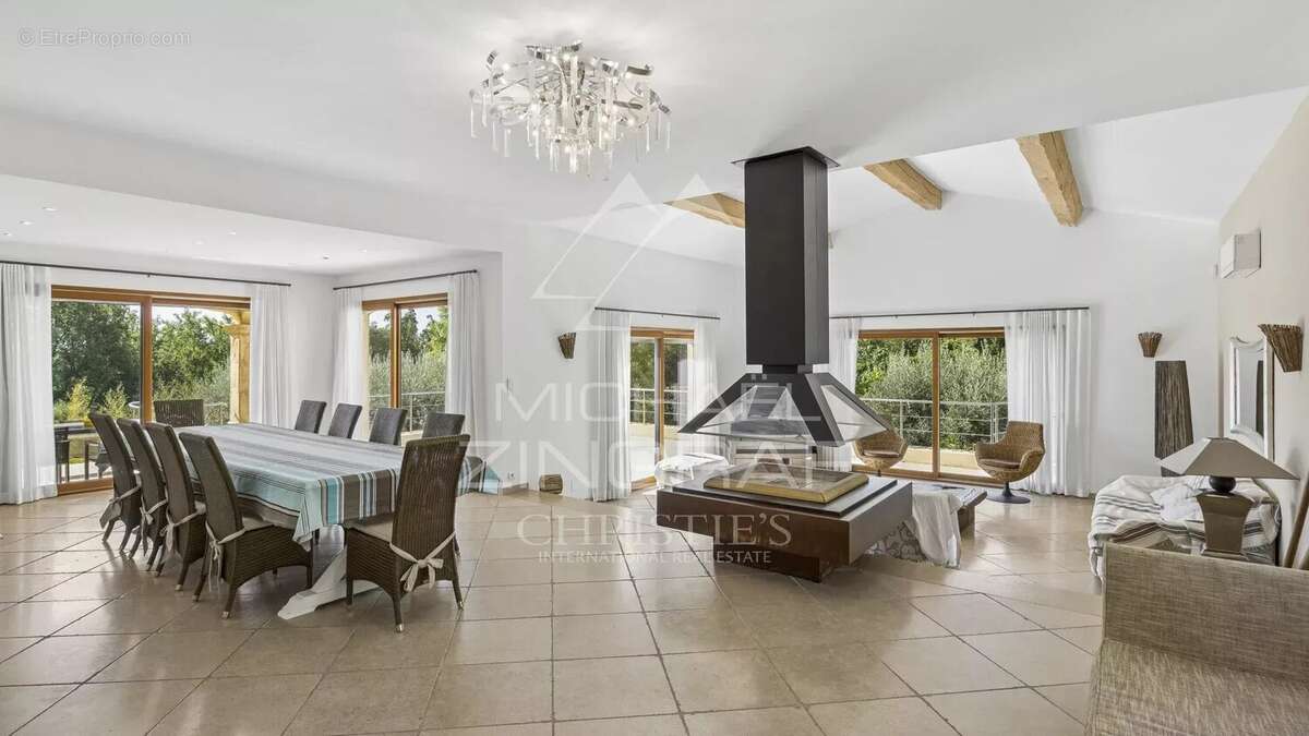 Élégante villa contemporaine au cœur de la Provence - photo 3
