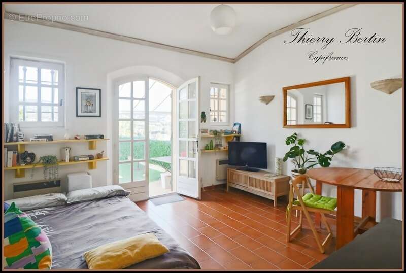 Appartement à LA COLLE-SUR-LOUP