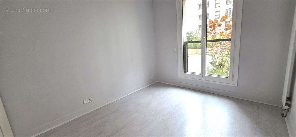 Appartement à LEVALLOIS-PERRET