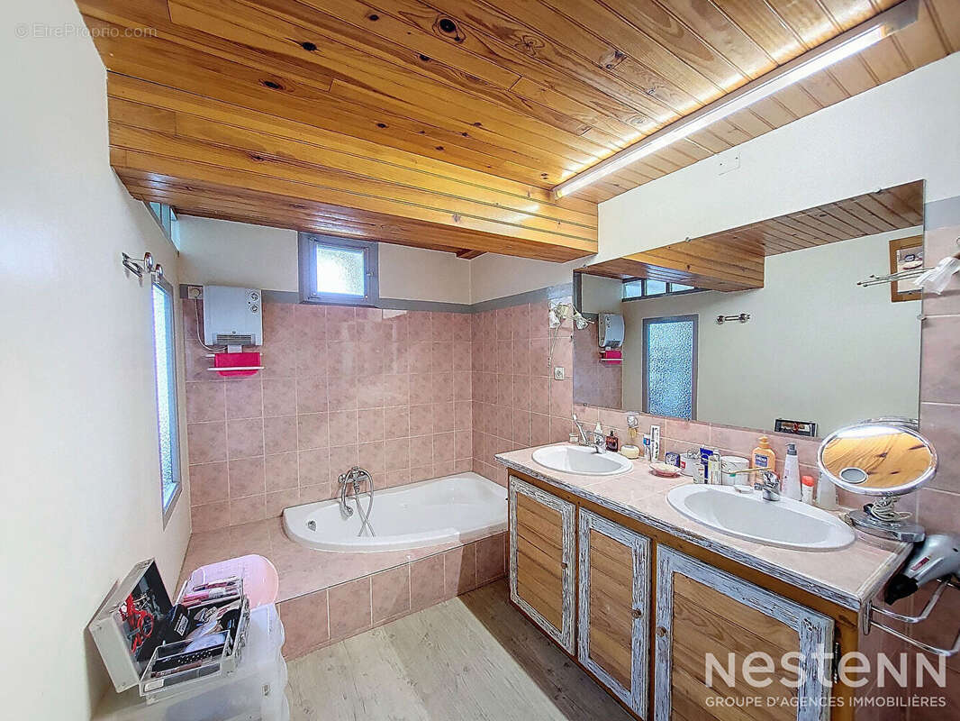 Maison à LARROQUE-SUR-L&#039;OSSE