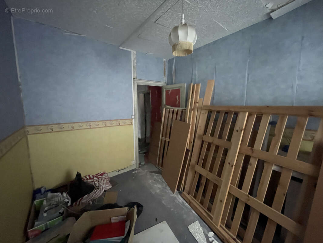 Maison à LAQUEUILLE